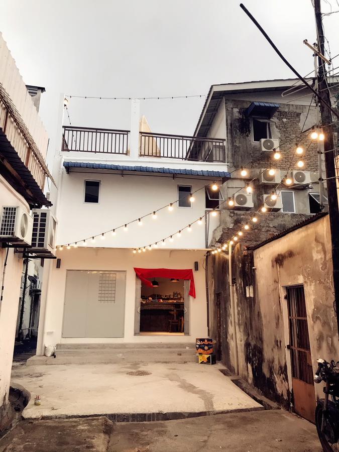 Rainbow House Hotel George Town Exterior photo